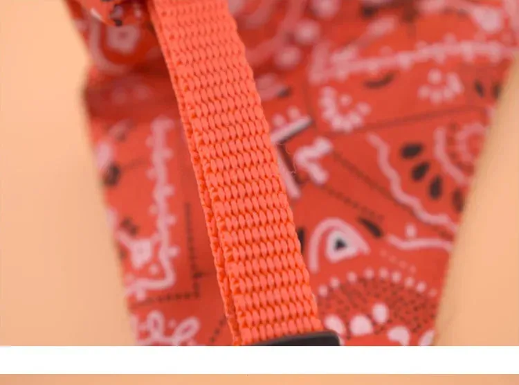 Adjustable Pet Bandana Bib – Stylish & Functional Pet Neckerchief