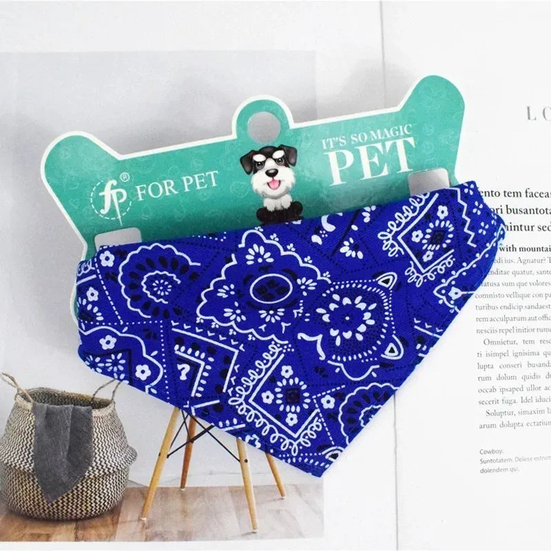 Adjustable Pet Bandana Bib – Stylish & Functional Pet Neckerchief